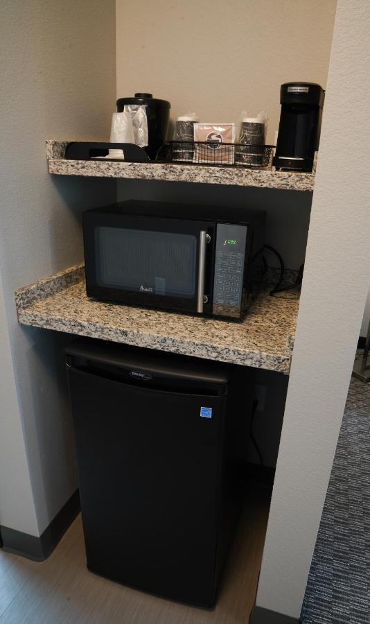 Brookstone Inn & Suites Fort Dodge Zewnętrze zdjęcie