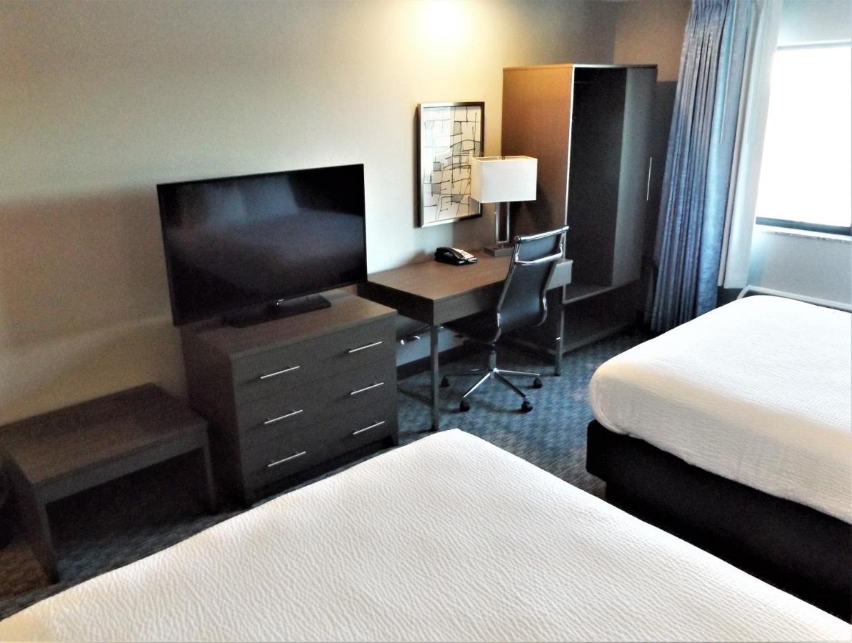 Brookstone Inn & Suites Fort Dodge Zewnętrze zdjęcie