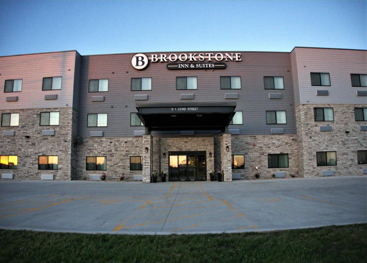Brookstone Inn & Suites Fort Dodge Zewnętrze zdjęcie